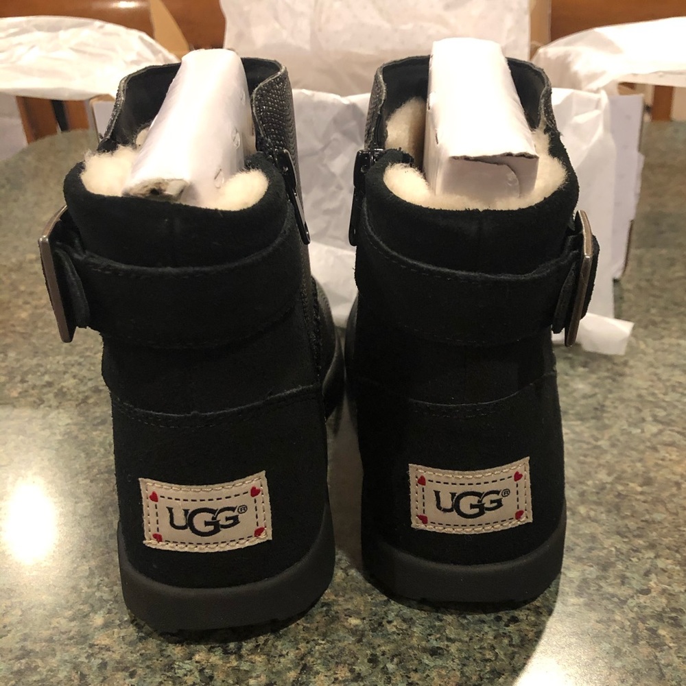 UGG J I Heart Ivy Geometric *RARE*